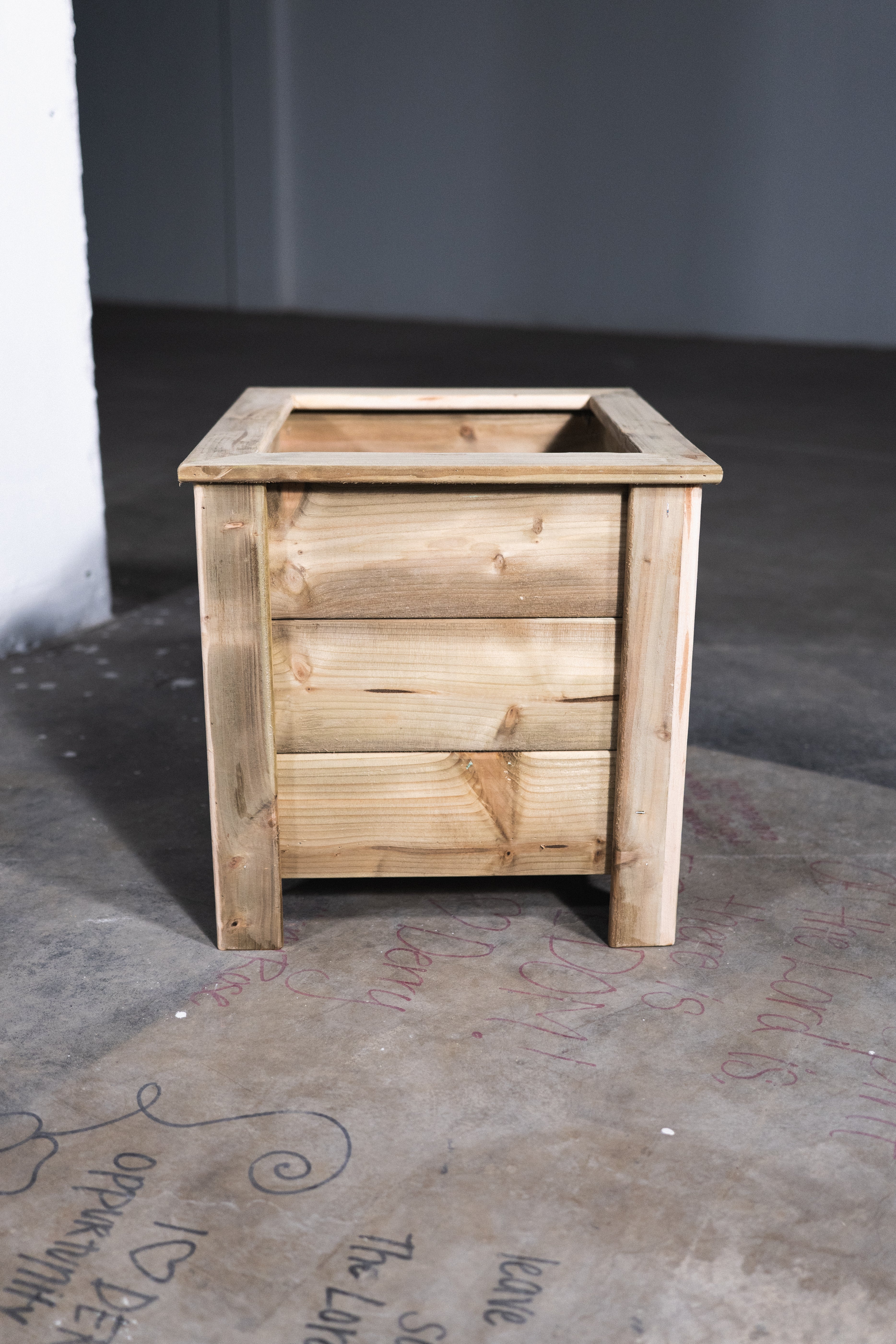 Foyle Planter - Large