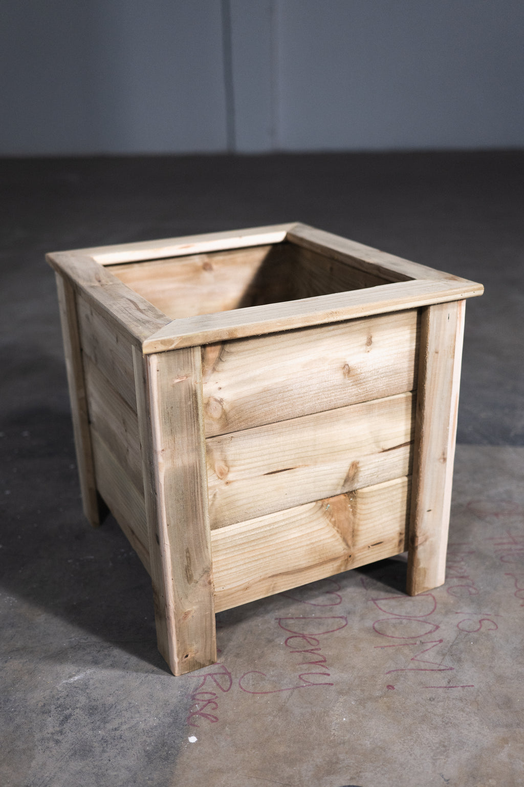 Foyle Planter - Large