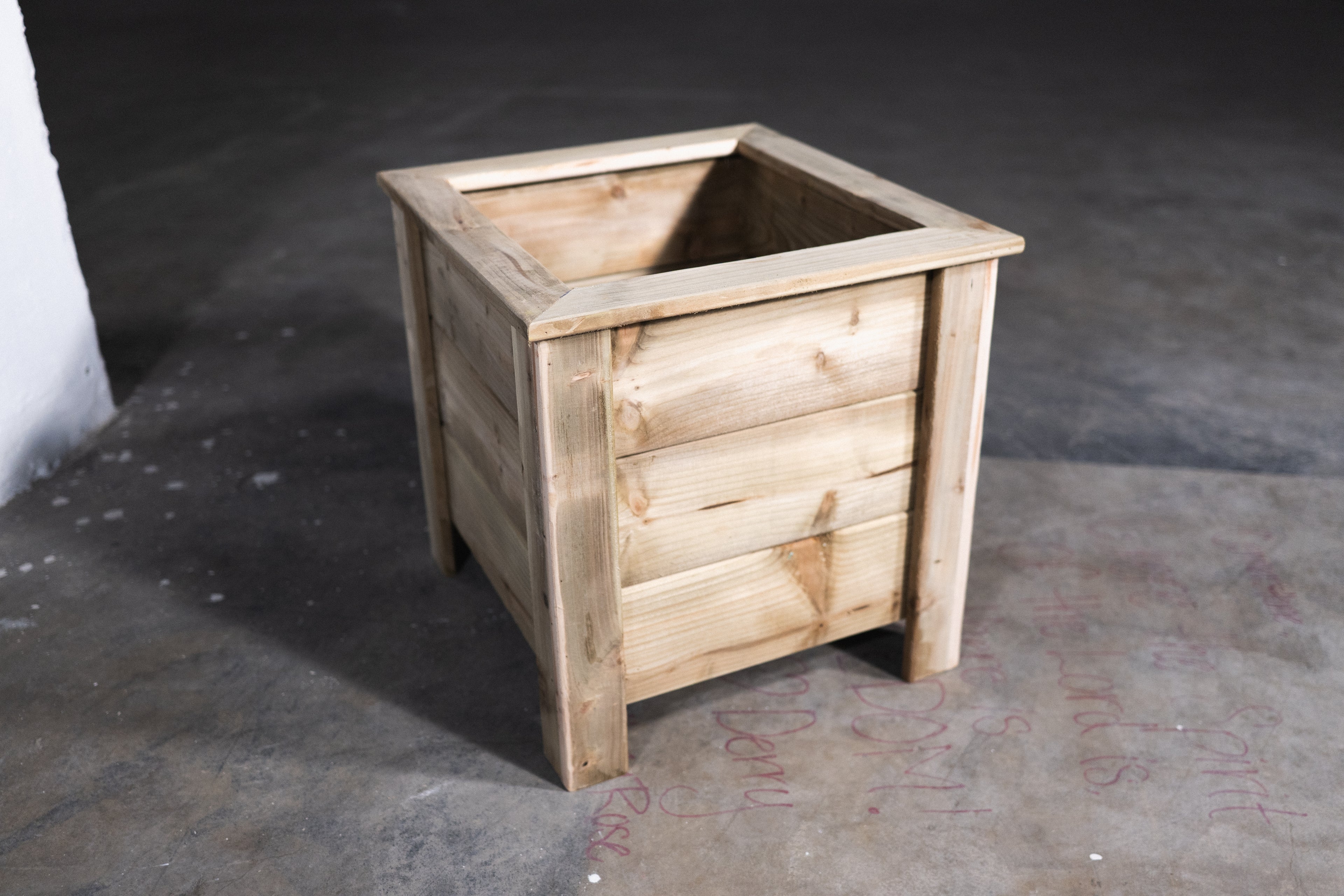 Foyle Planter - Large