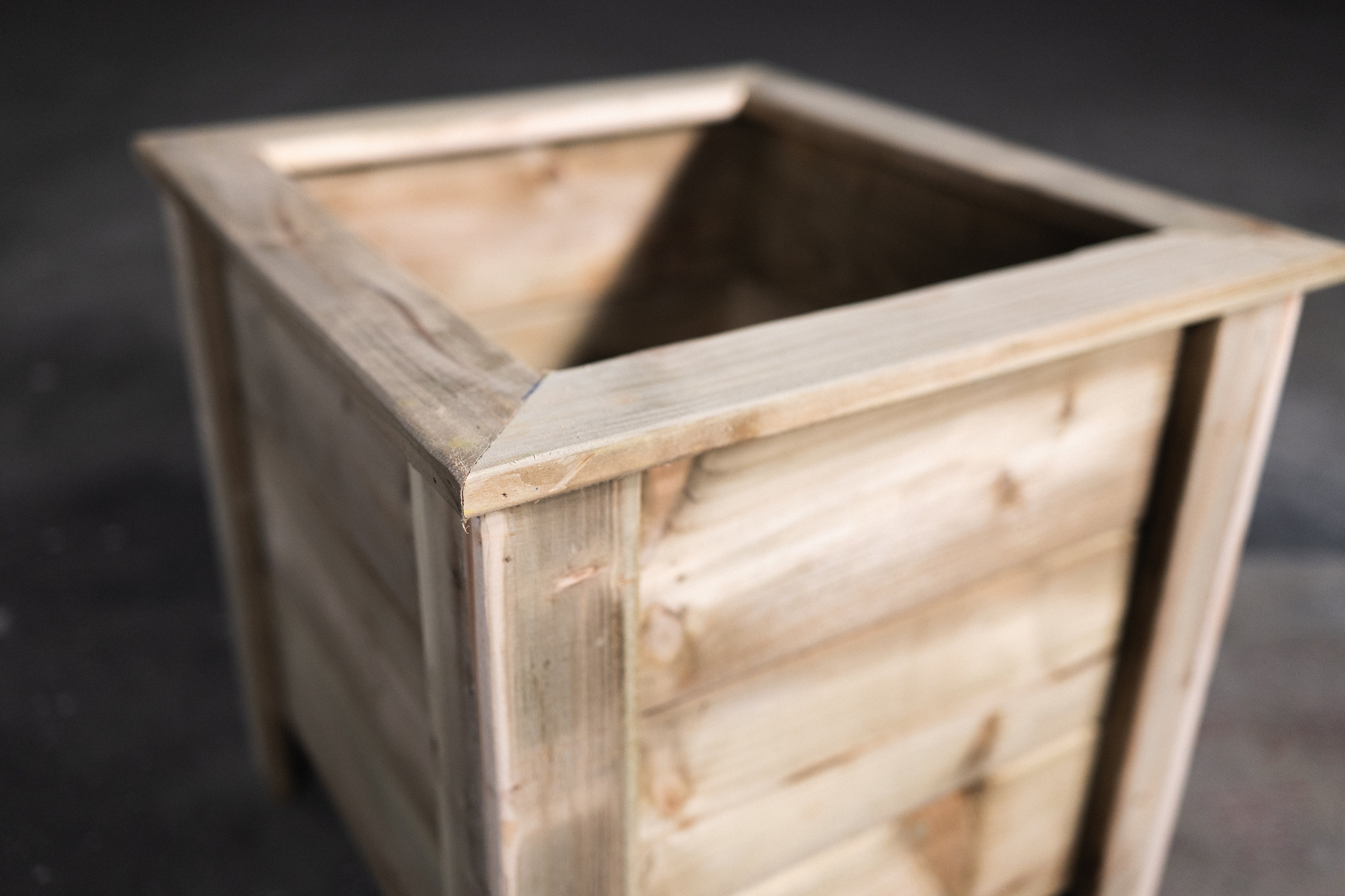 Foyle Planter - Large