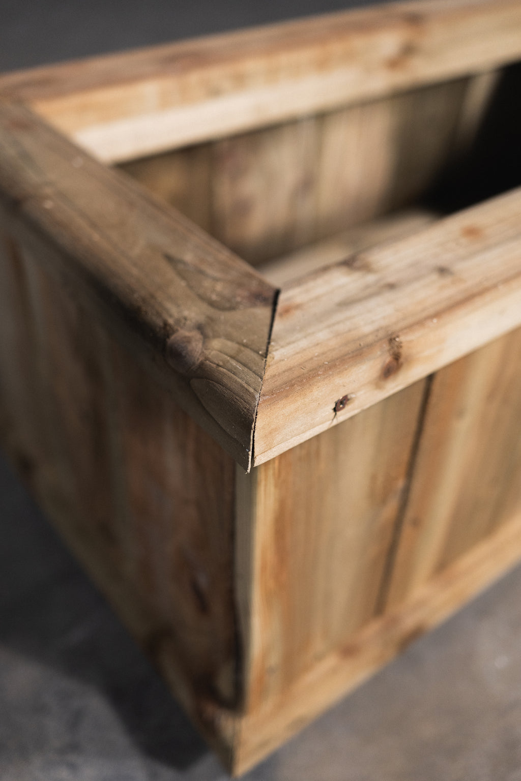 Foyle Planter - Extra Large