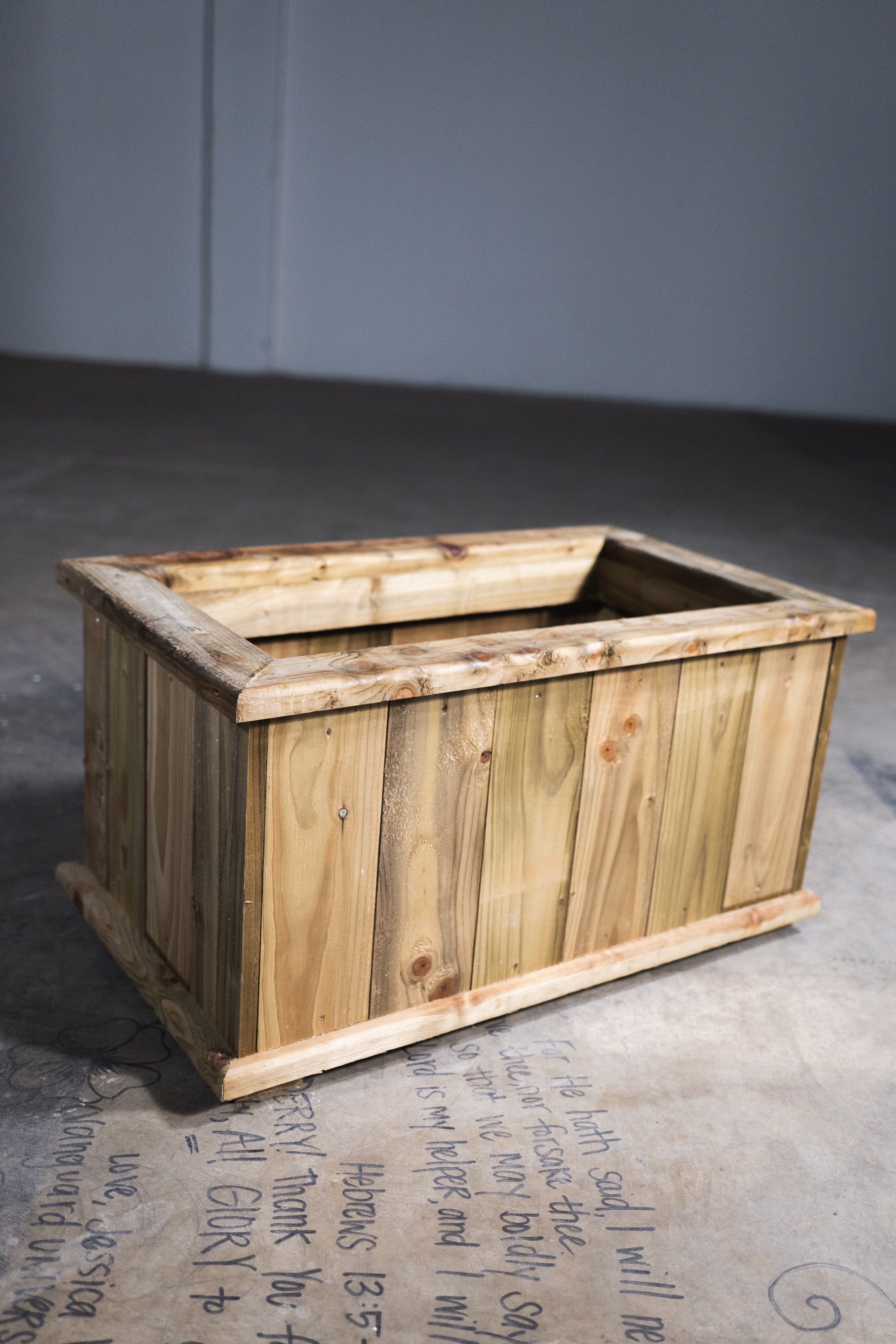 Foyle Planter - Estate Size