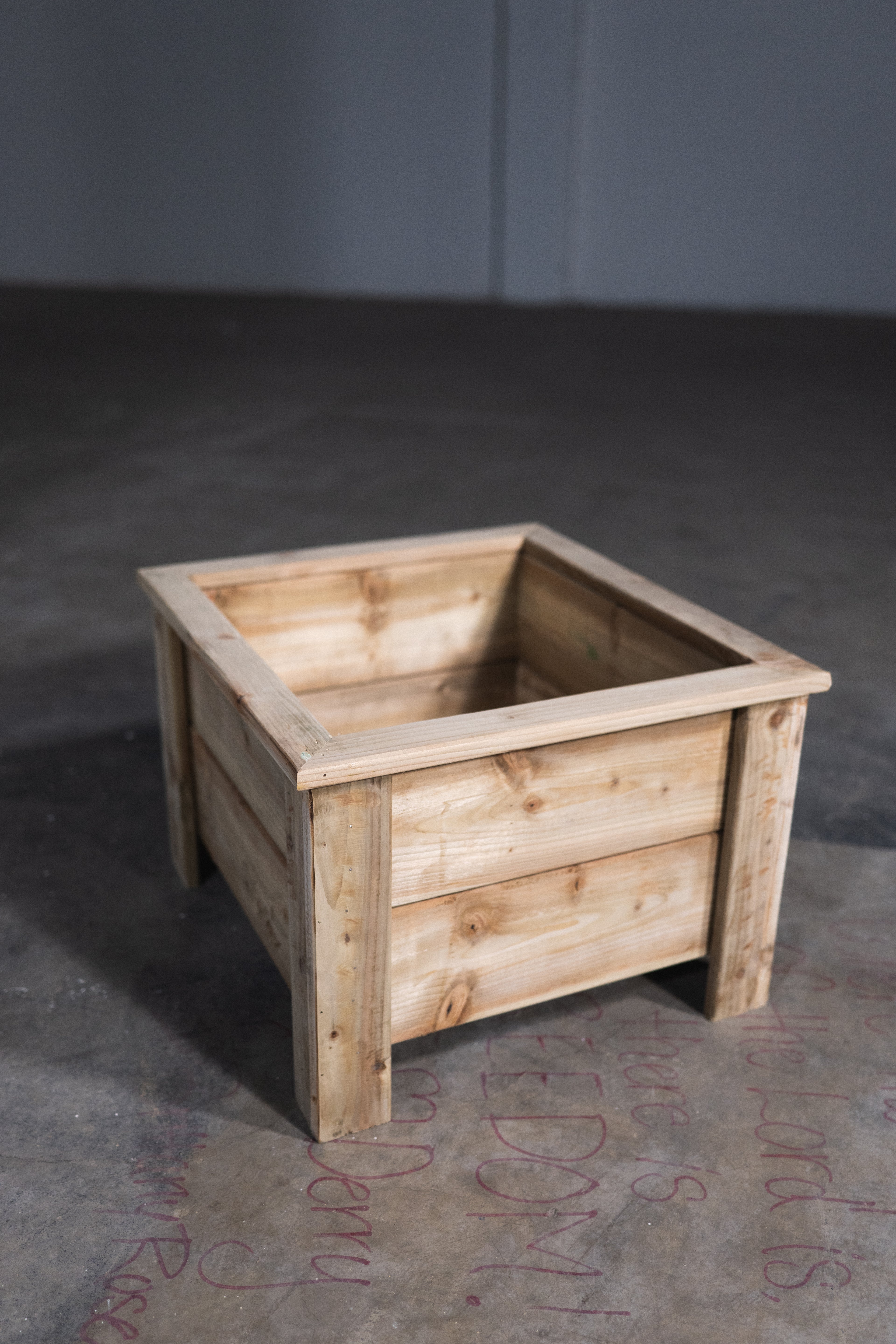 Foyle Planter - Medium