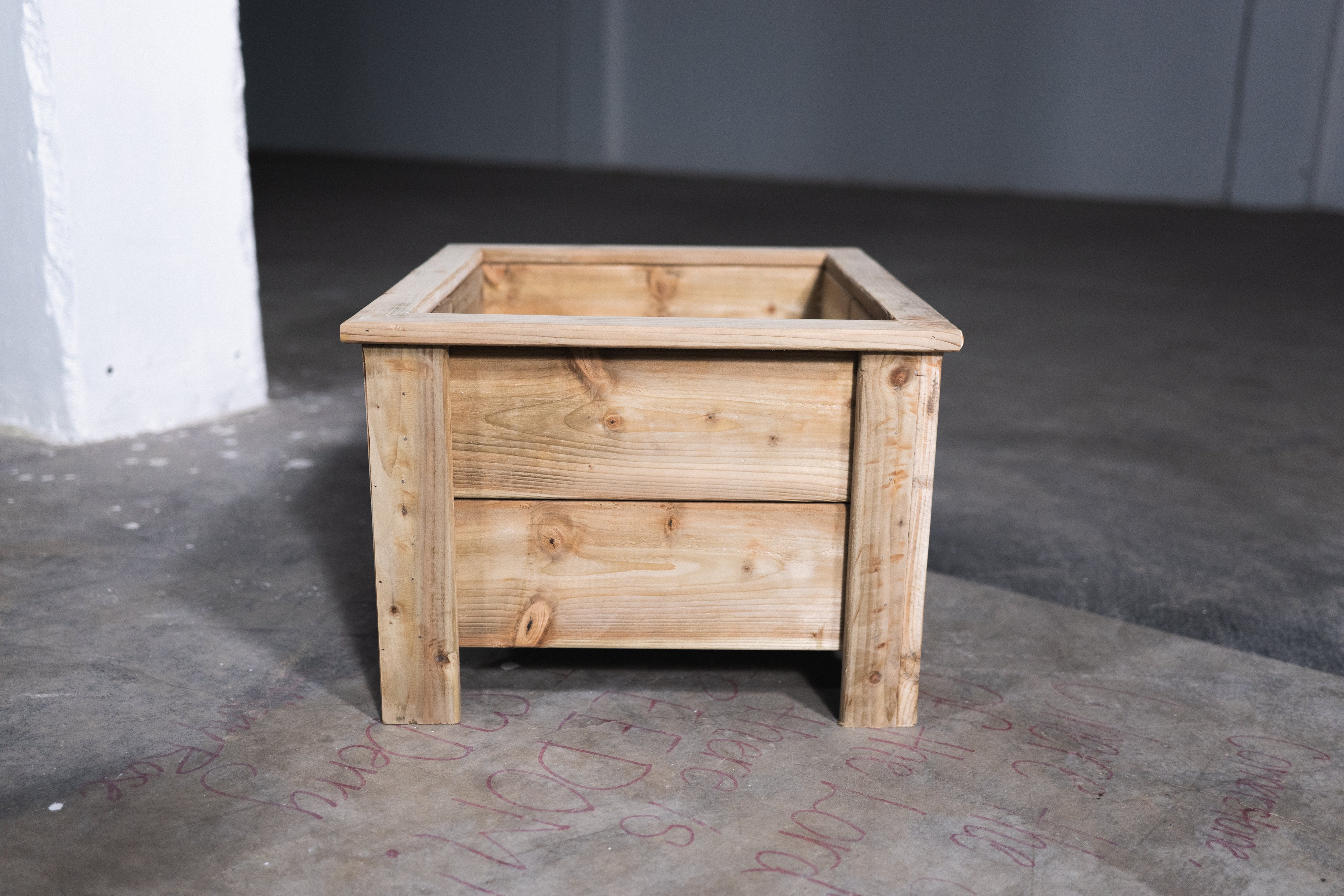 Foyle Planter - Medium